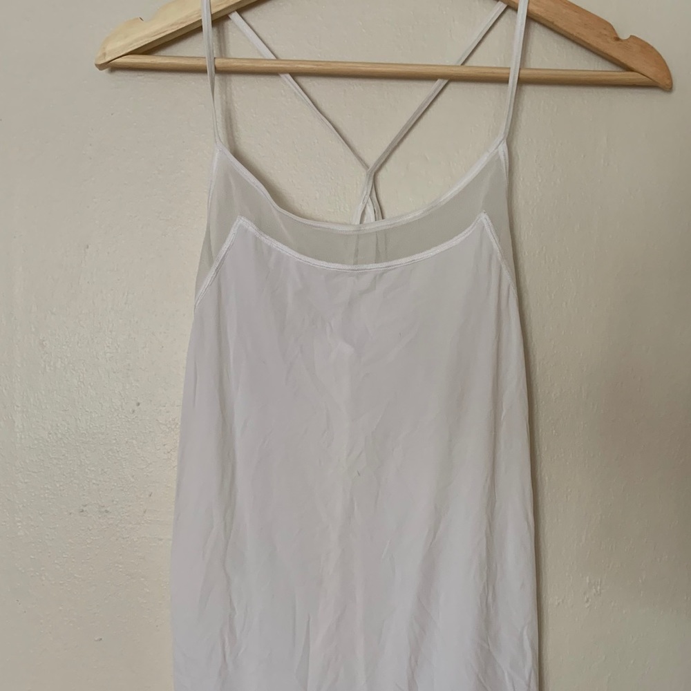 Lululemon white lightweight tank with mesh